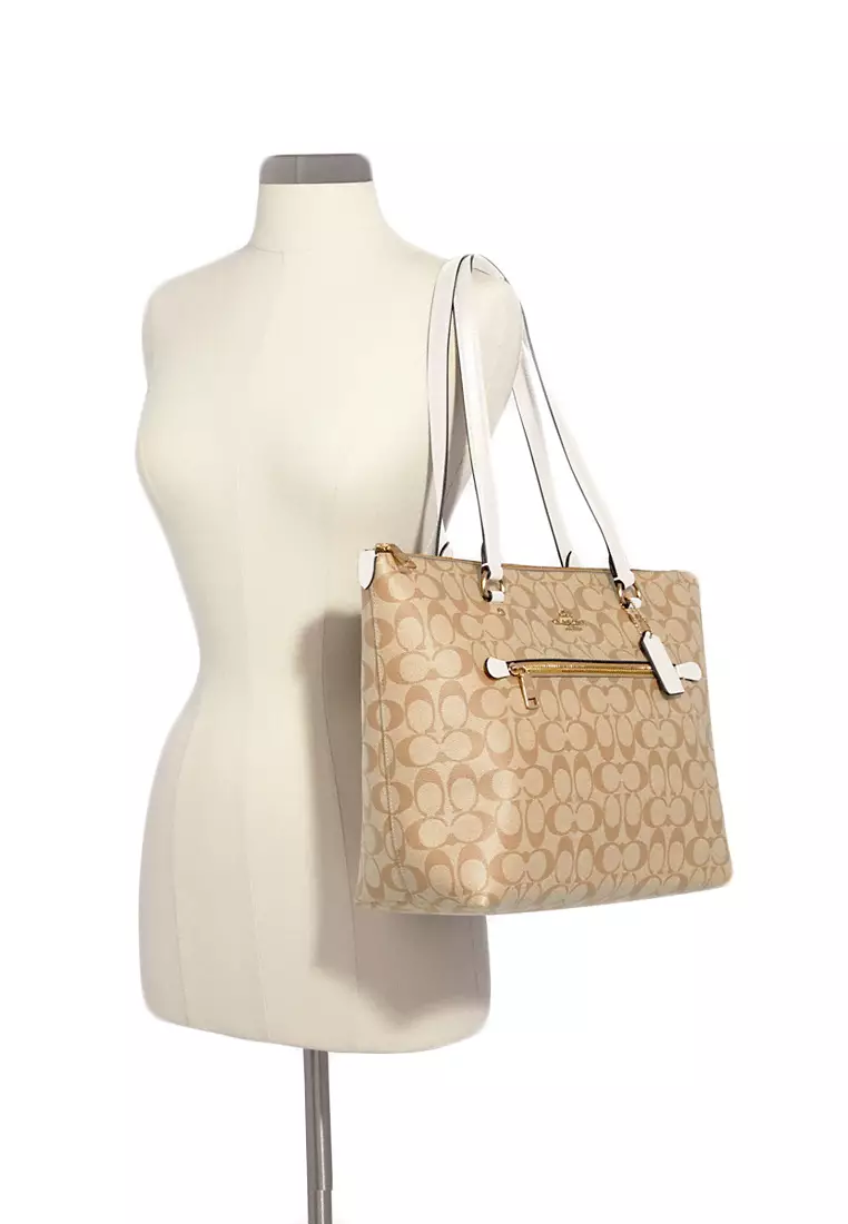 Coach Coach Signature Gallery Tote Bag - Light Brown/White