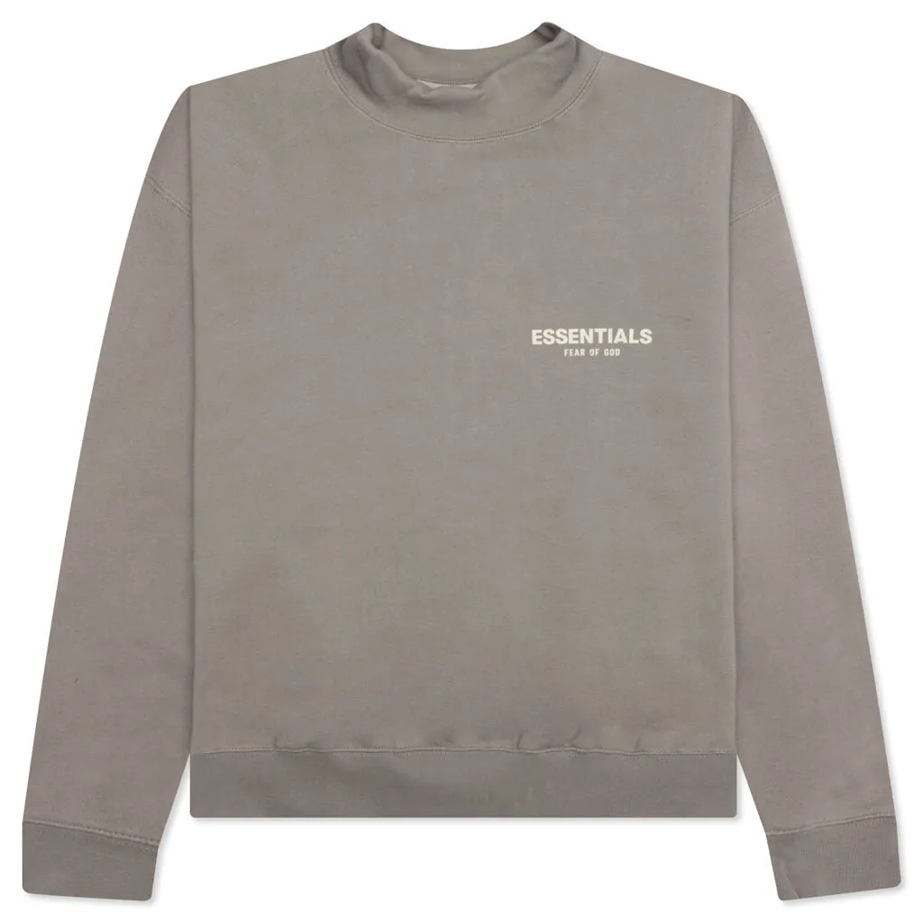 Essentials Mockneck - Desert Taupe