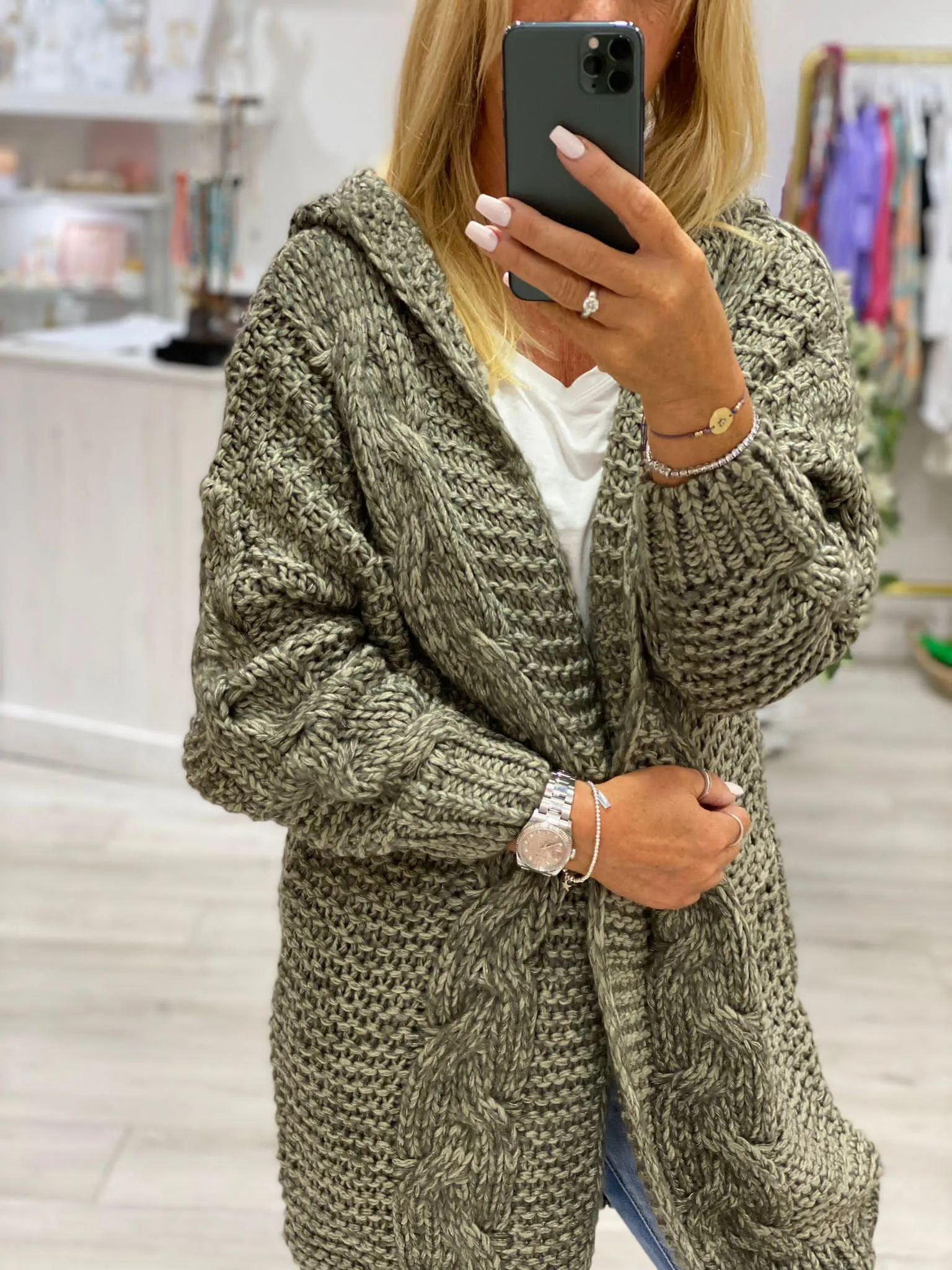 Jaase Chunky Knit Cardigan in Stone