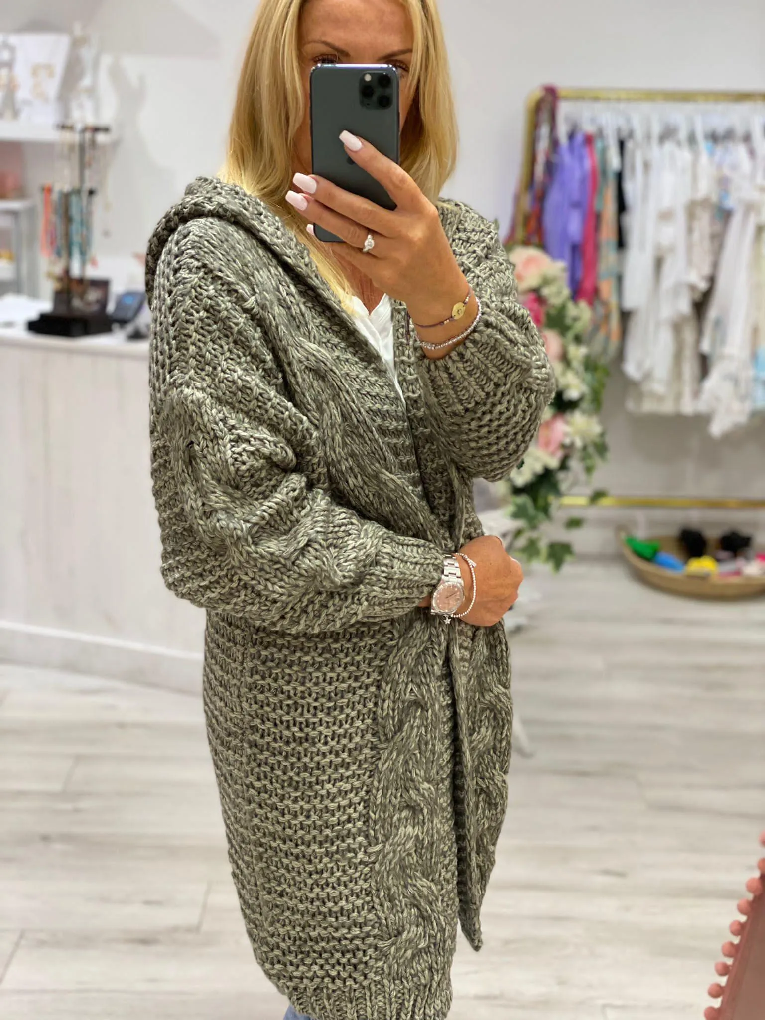 Jaase Chunky Knit Cardigan in Stone