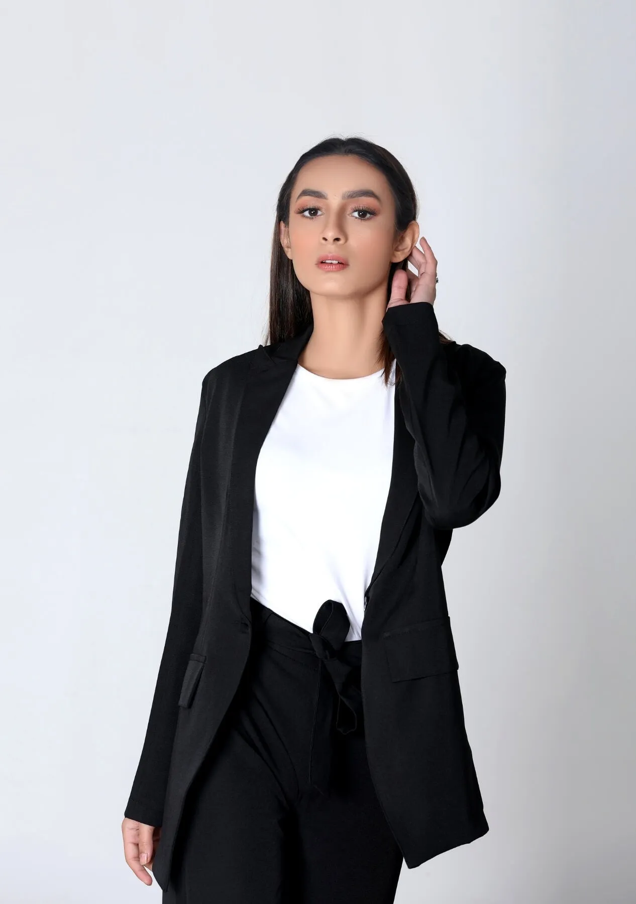 Long Blazer in black