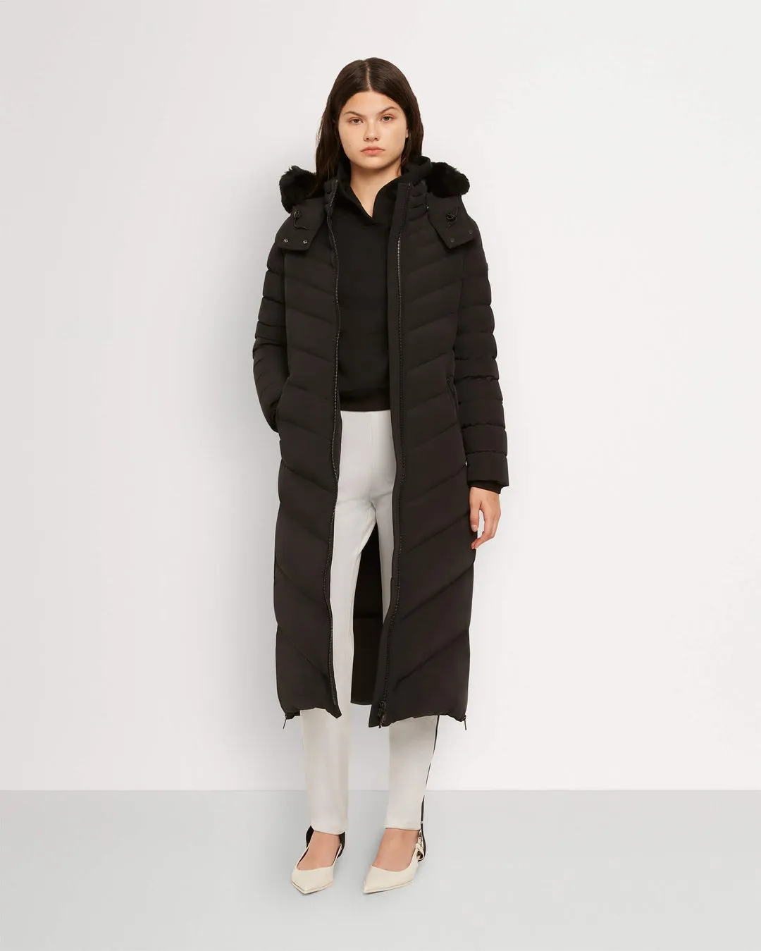 Moose Knuckles Cooper Lake Parka | Luxury and style at your fingertips