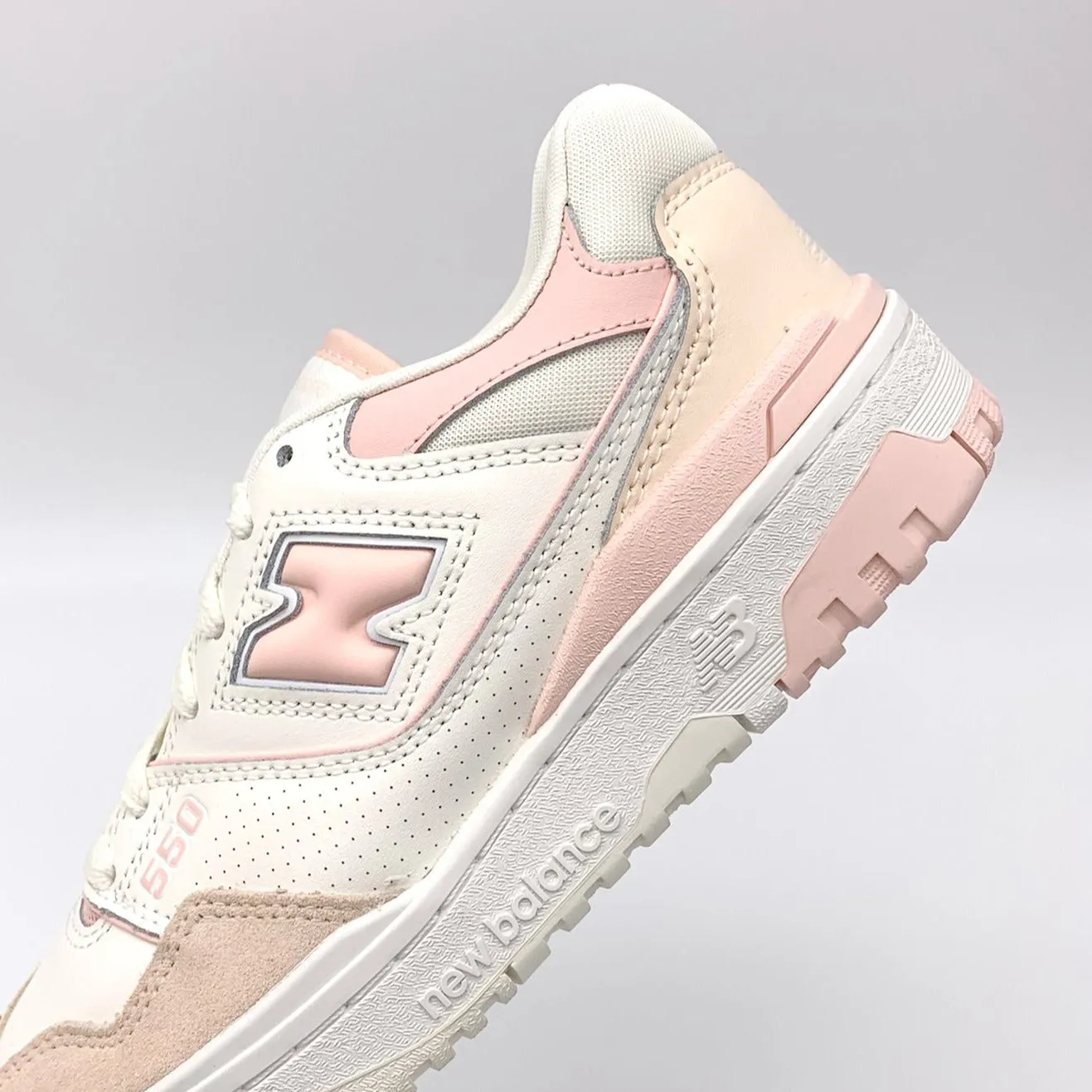 New Balance 550 White Pink