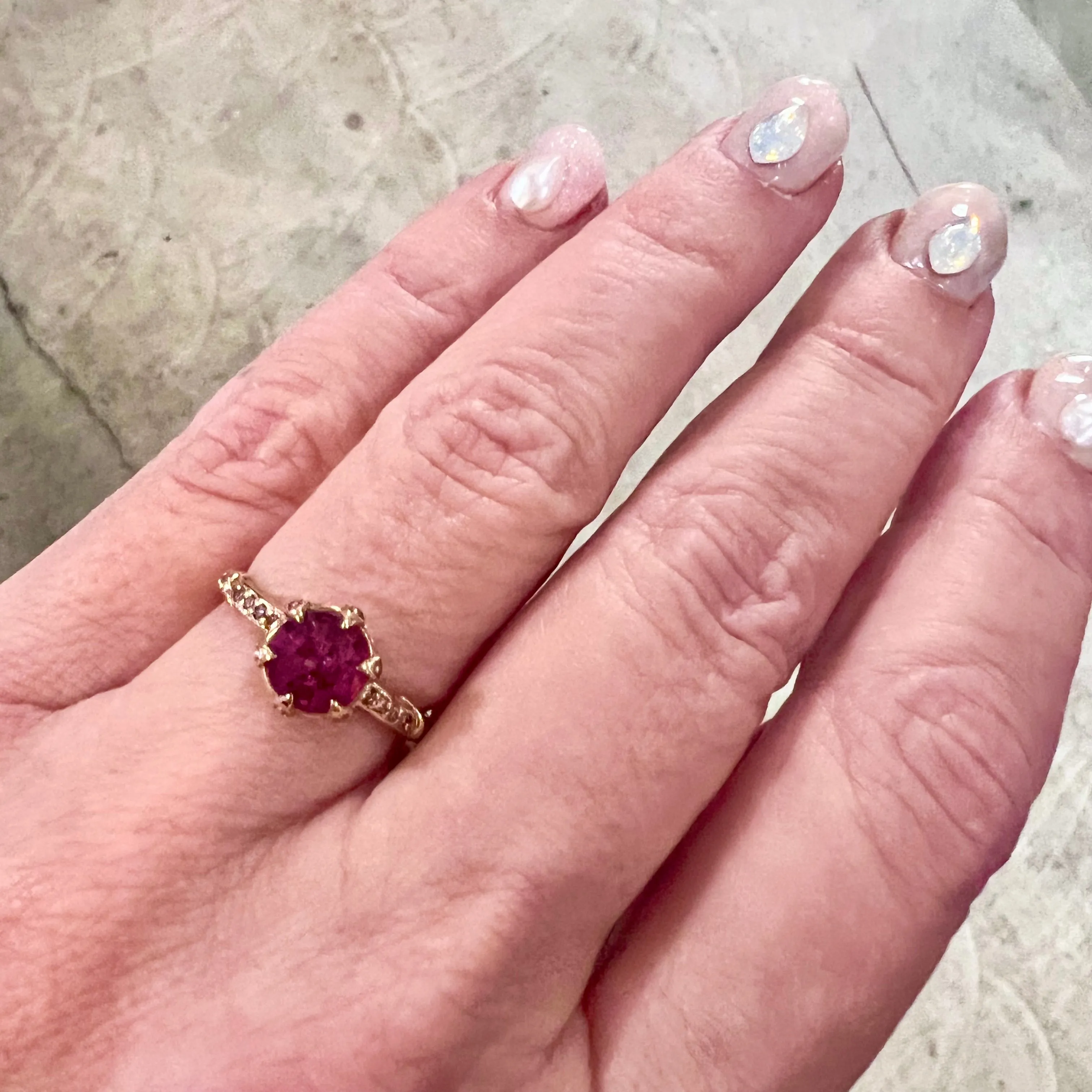 STUDDED VINE SOLITAIRE