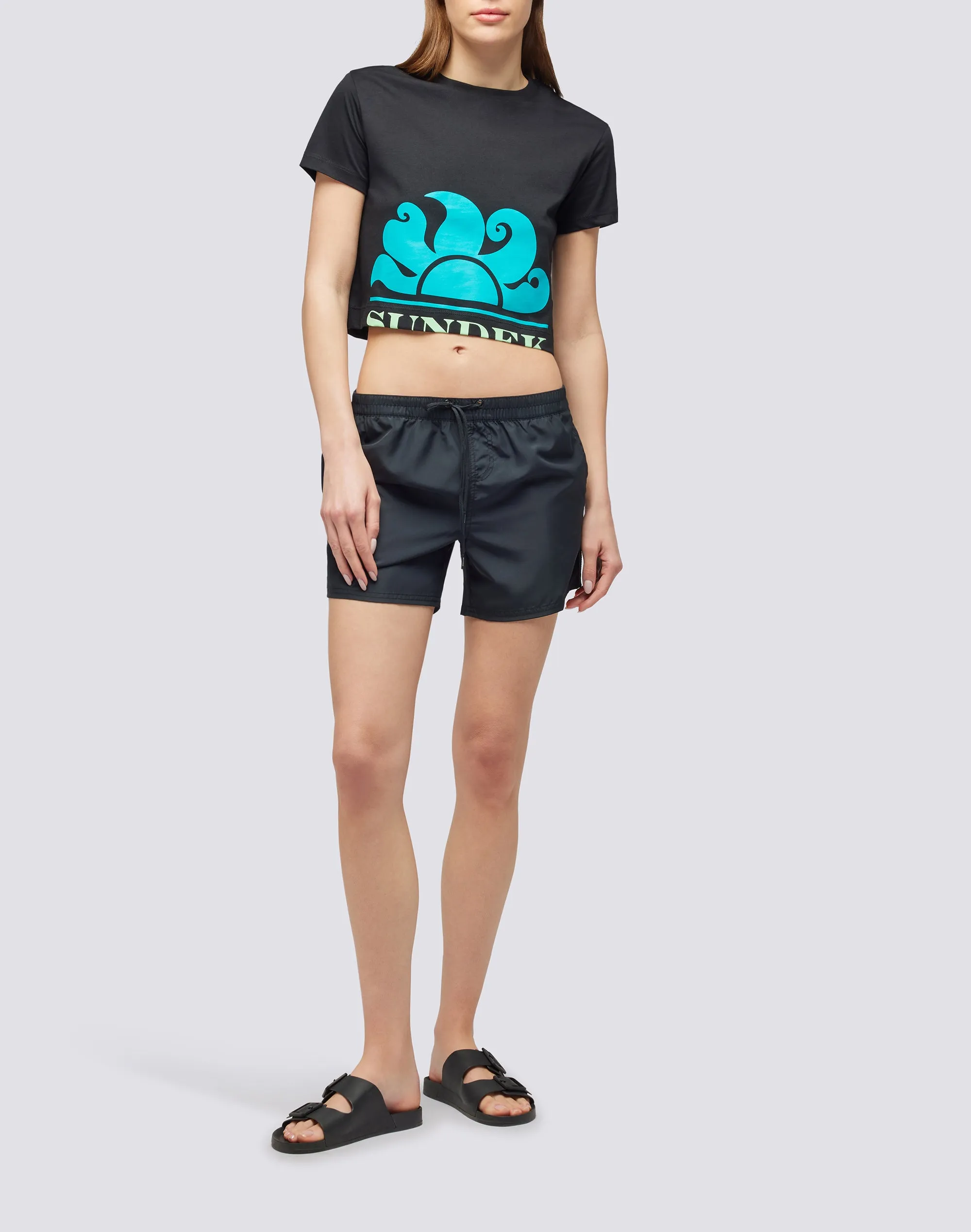 T-SHIRT CROP