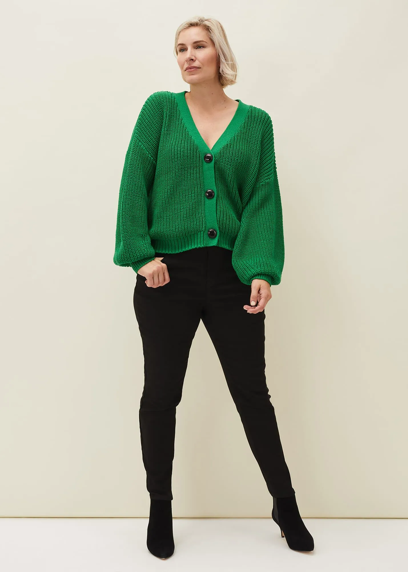 Vika Short Chunky Knit Cardigan